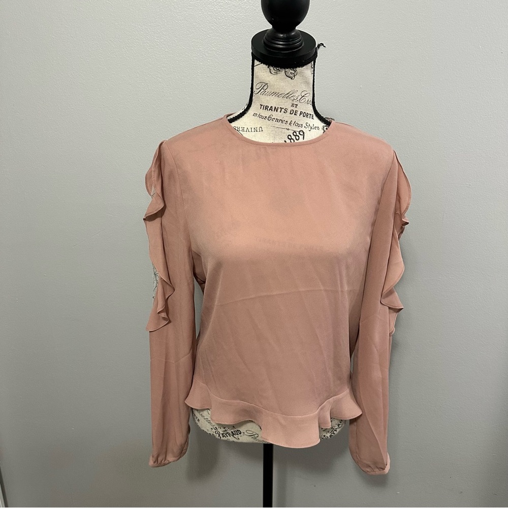 Wayf Blush Ruffle With Lace Sleeves Top Blouse Size Medium